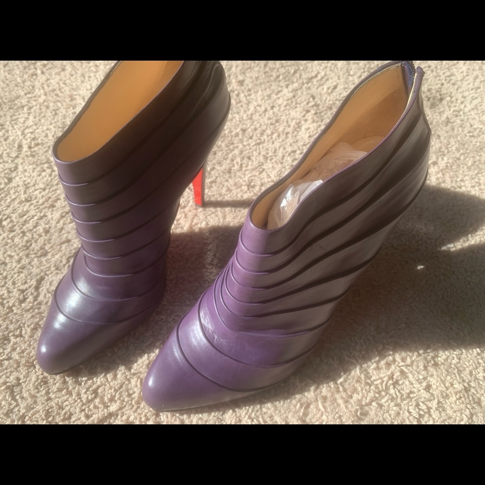 Christian Louboutin Orniron 100 size 40.5